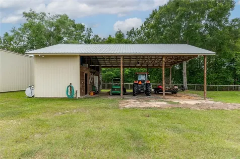 6140 NW 145th Avenue Road Morriston FL 32668