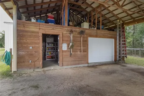 6140 NW 145th Avenue Road Morriston FL 32668