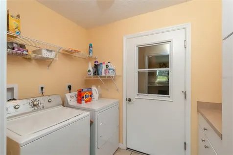 6140 NW 145th Avenue Road Morriston FL 32668
