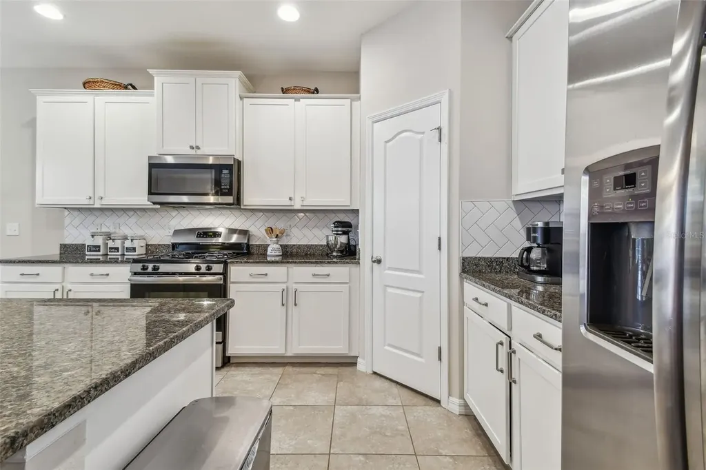 6467 Seasound Drive Apollo Beach FL 33572