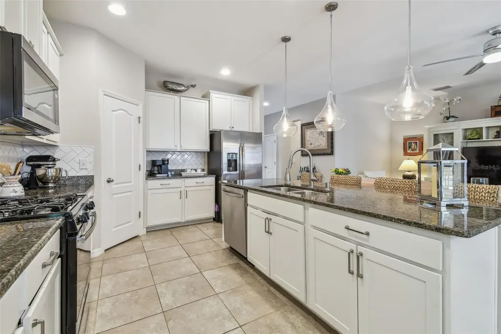 6467 Seasound Drive Apollo Beach FL 33572