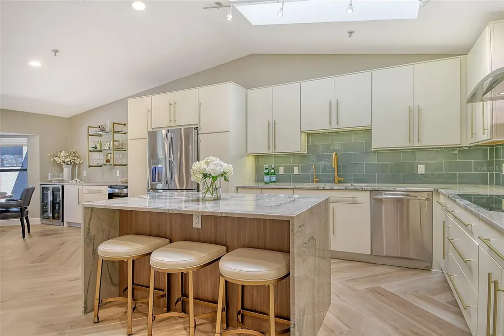 2103 Harbourside Drive Longboat Key FL 34228