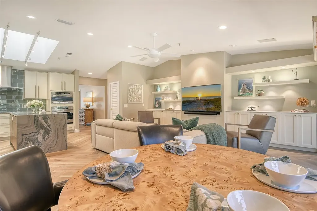 2103 Harbourside Drive Longboat Key FL 34228