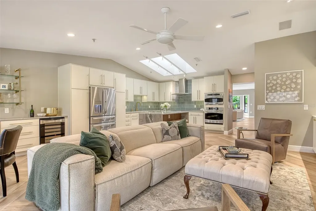 2103 Harbourside Drive Longboat Key FL 34228