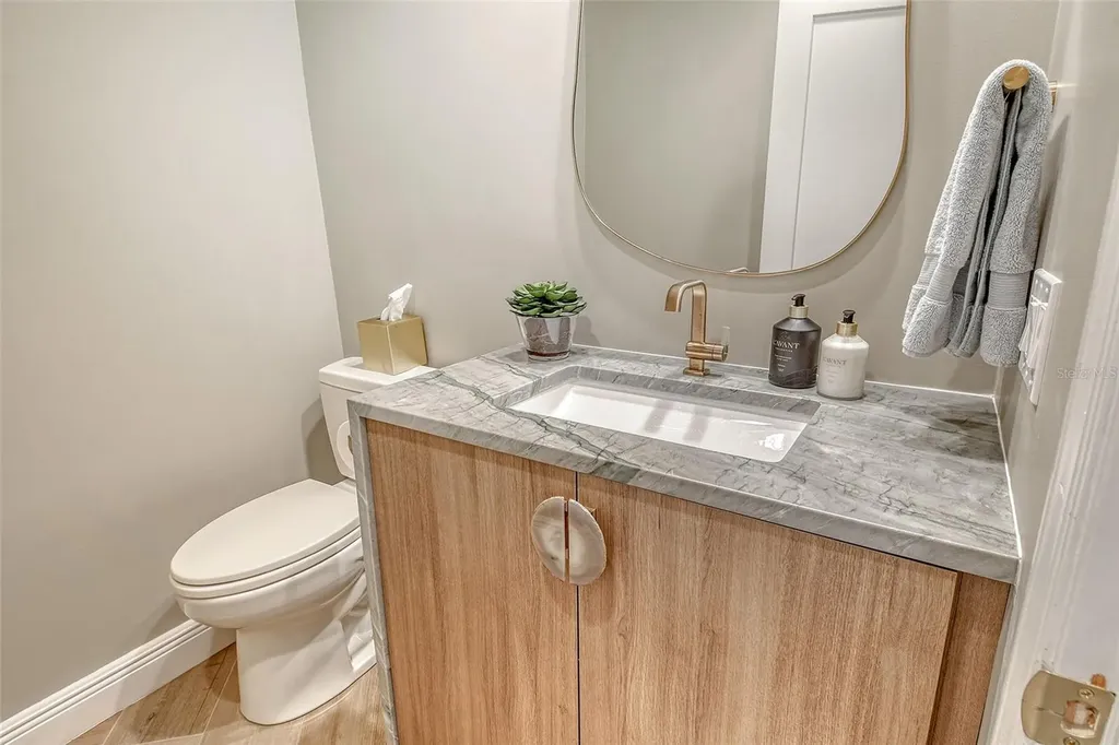2103 Harbourside Drive Longboat Key FL 34228