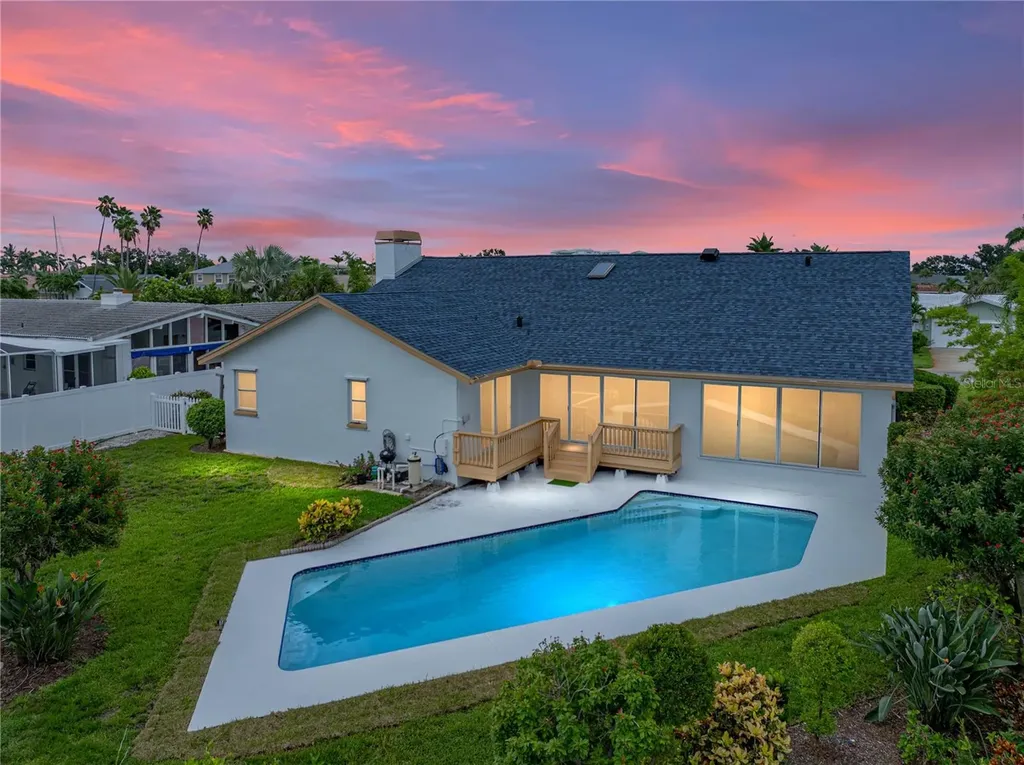 366 6th Avenue N Tierra Verde FL 33715