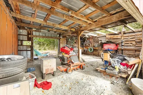 10973 N Us Highway 301 Oxford FL 34484