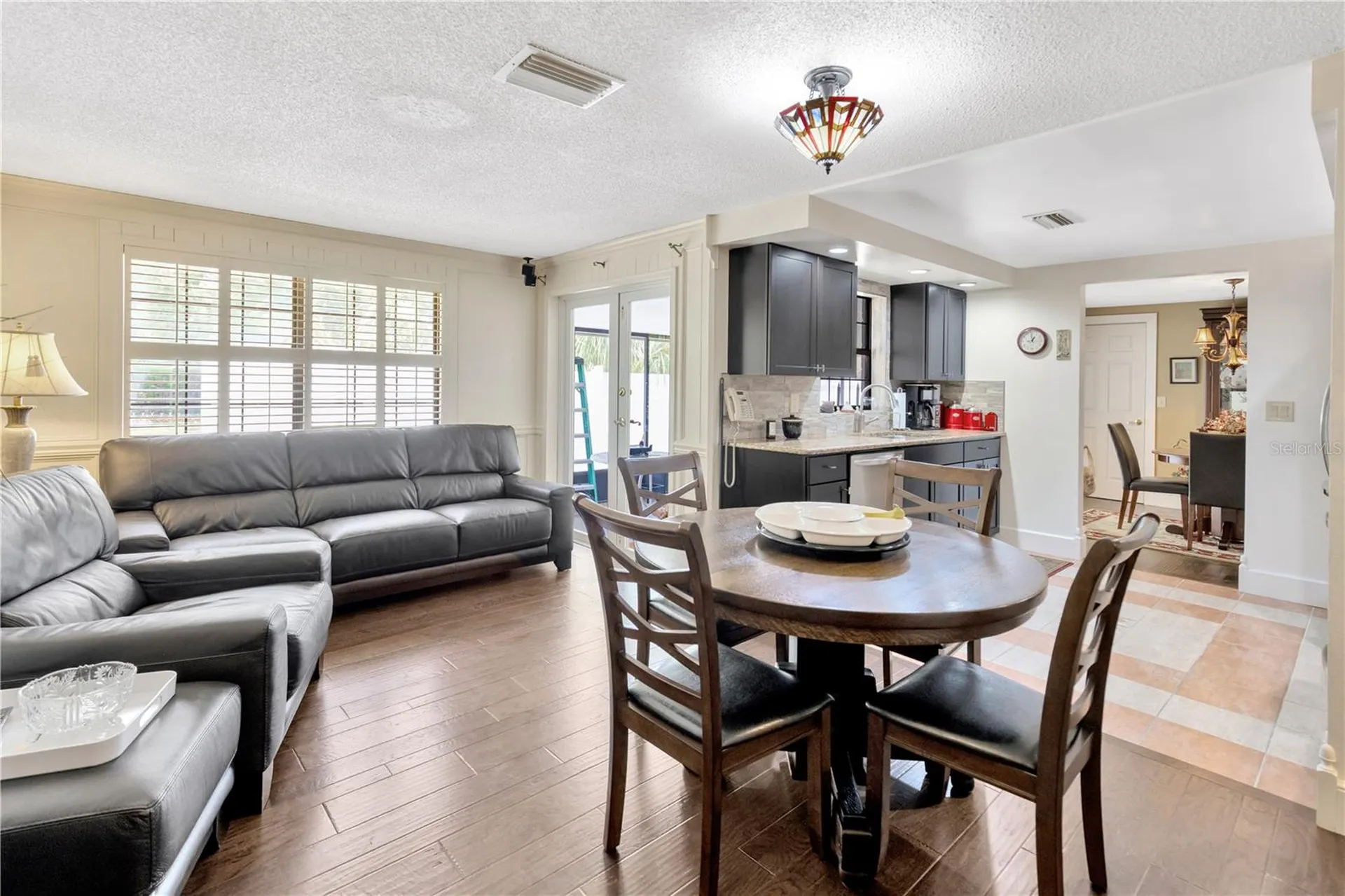 4909 S Elberon Street Tampa FL 33611