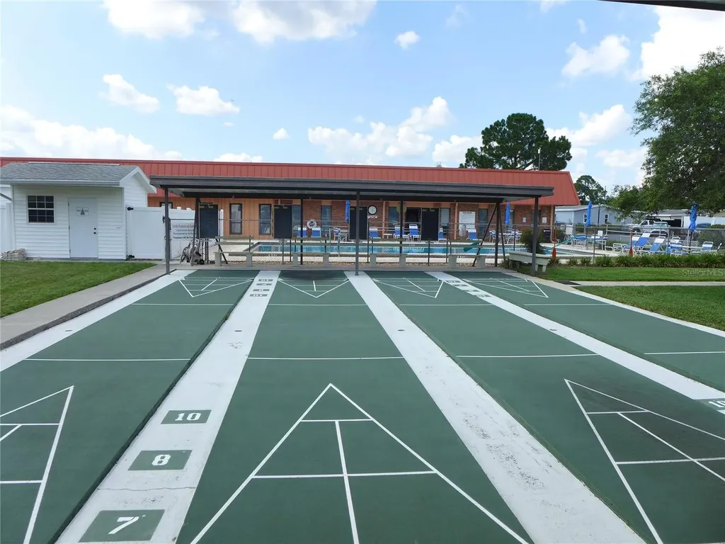 432 Santa Fe Road E Tavares FL 32778