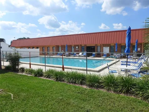 432 Santa Fe Road E Tavares FL 32778