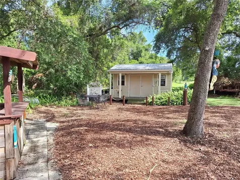 432 Santa Fe Road E Tavares FL 32778