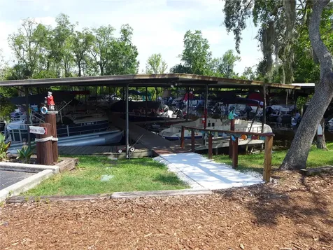 432 Santa Fe Road E Tavares FL 32778