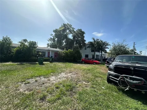 1009 S Clark Avenue Tampa FL 33629