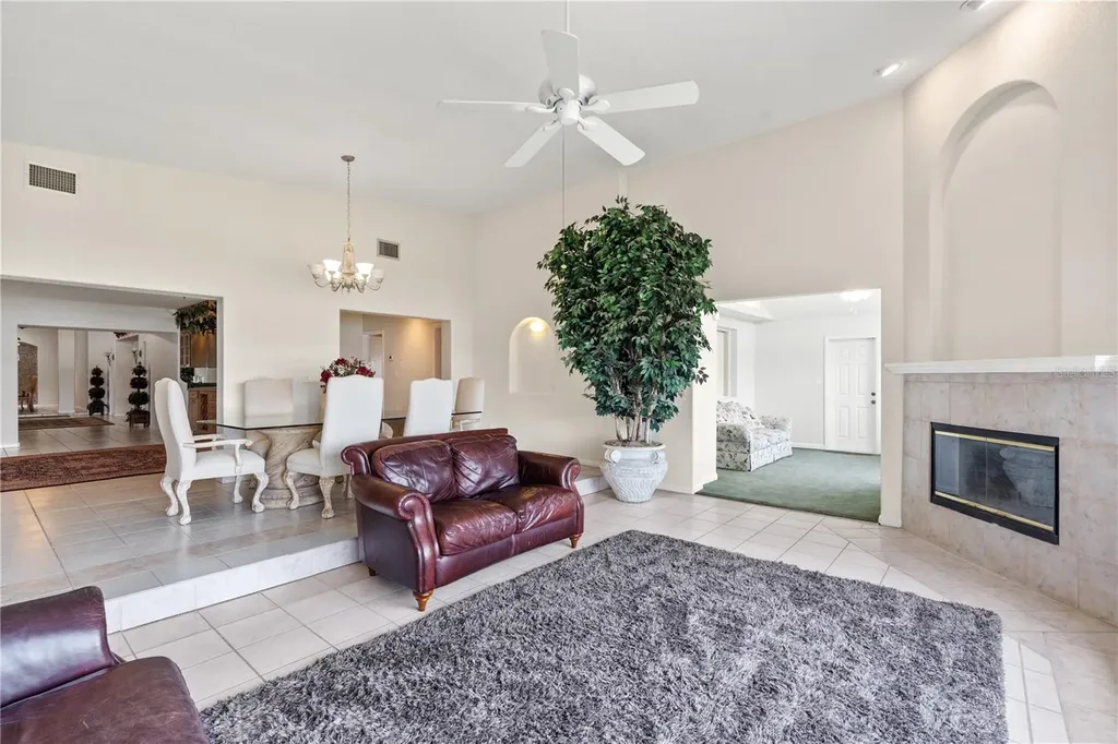 81 N Carol Avenue Mascotte FL 34753