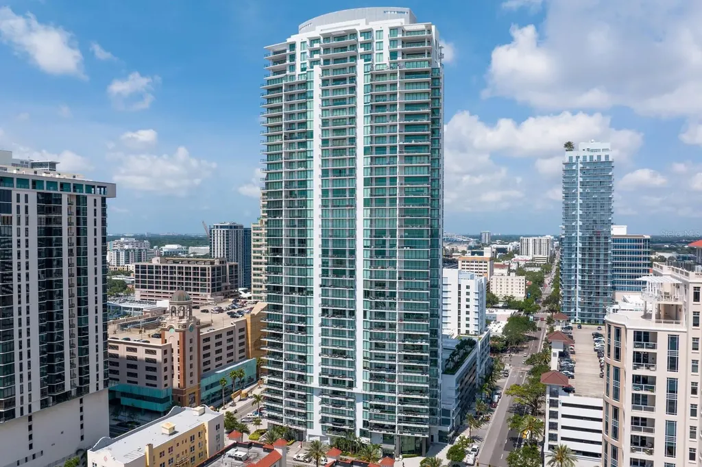 100 1st Avenue N St Petersburg FL 33701