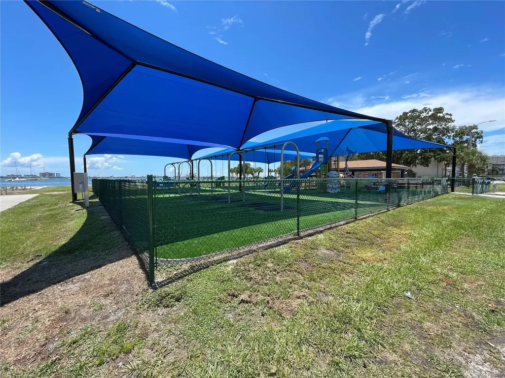 2807 Miriam Street S Gulfport FL 33711