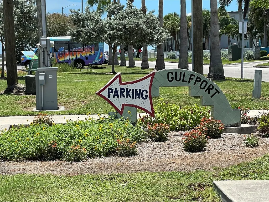 2807 Miriam Street S Gulfport FL 33711