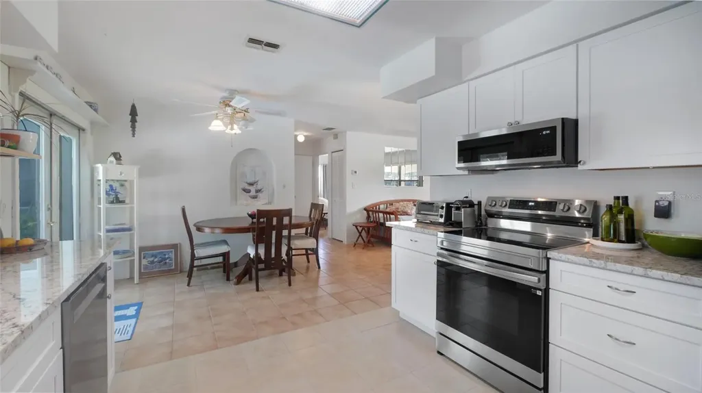 2807 Miriam Street S Gulfport FL 33711