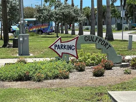 2807 Miriam Street S Gulfport FL 33711