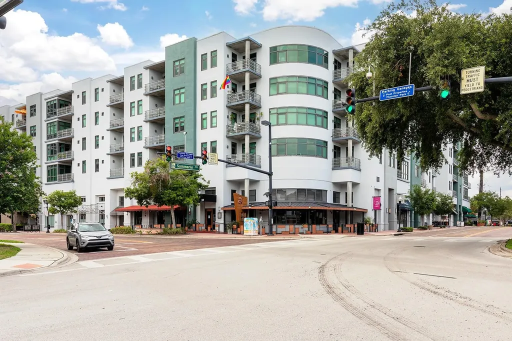 10 N Summerlin Avenue Orlando FL 32801