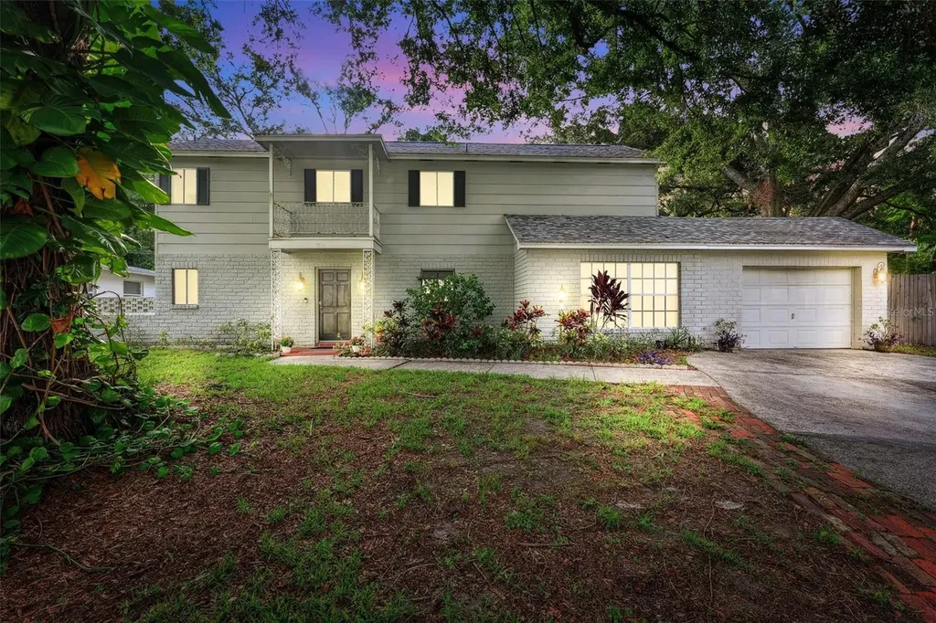14803 Tulip Drive Tampa FL 33613