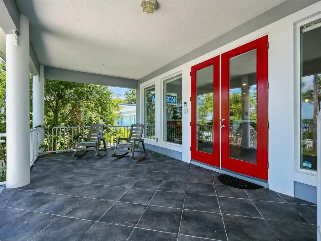 206 S Riverside Drive Edgewater FL 32132