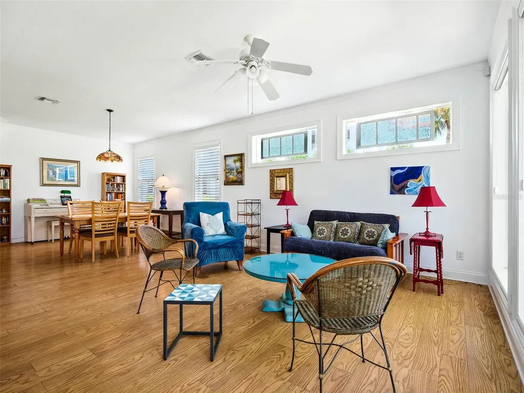 206 S Riverside Drive Edgewater FL 32132