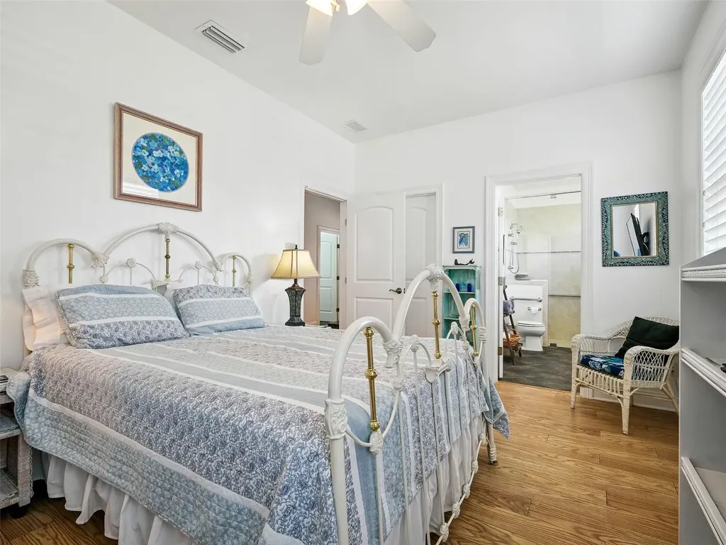206 S Riverside Drive Edgewater FL 32132