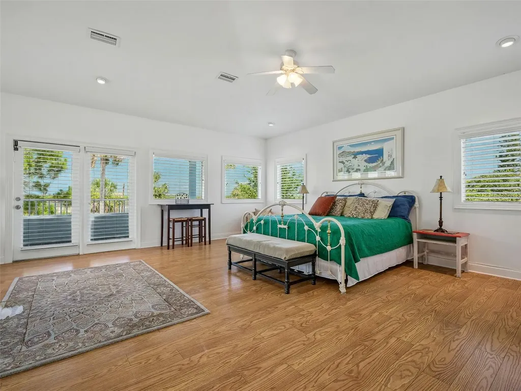 206 S Riverside Drive Edgewater FL 32132
