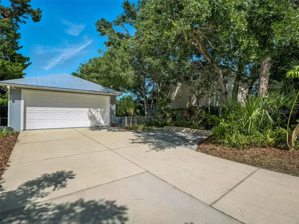 206 S Riverside Drive Edgewater FL 32132