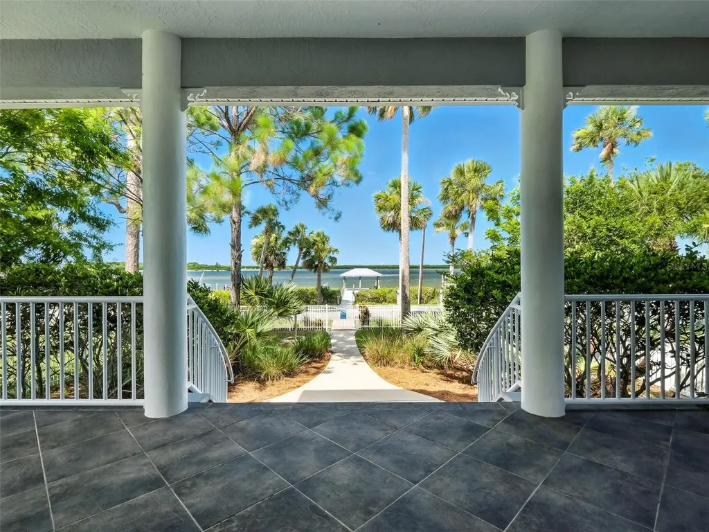 206 S Riverside Drive Edgewater FL 32132