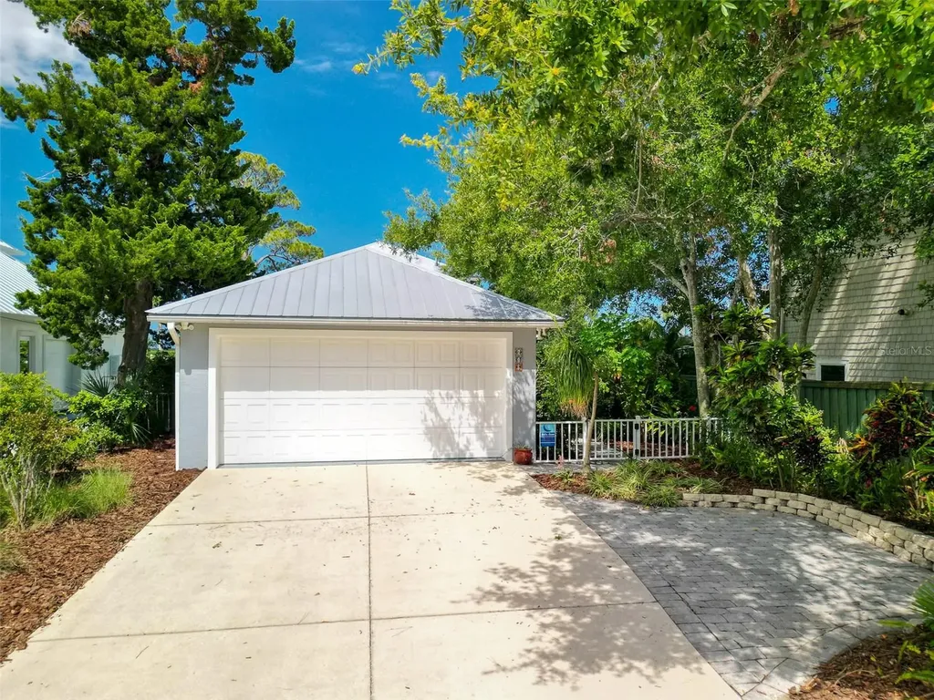 206 S Riverside Drive Edgewater FL 32132
