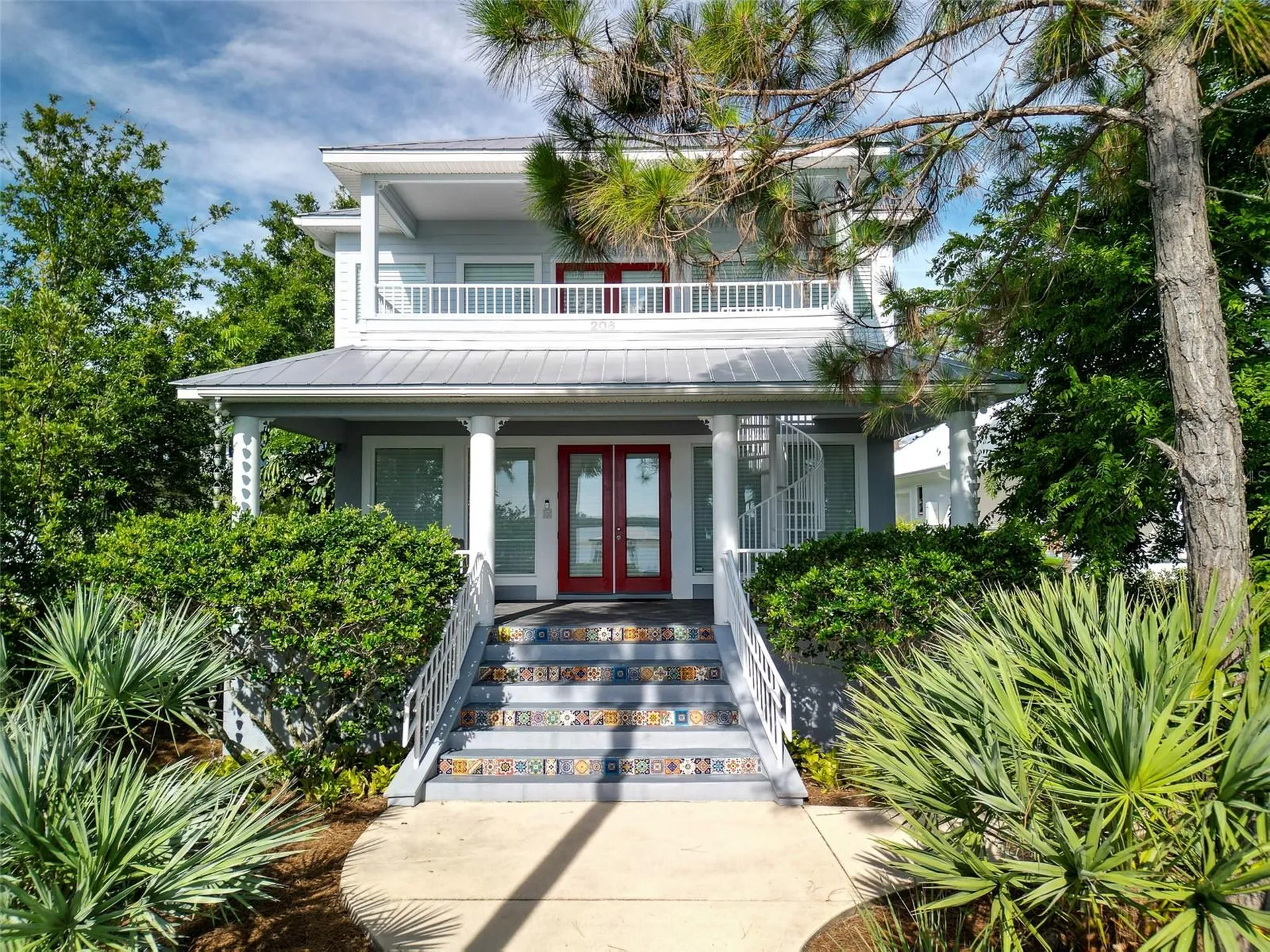 206 S Riverside Drive Edgewater FL 32132