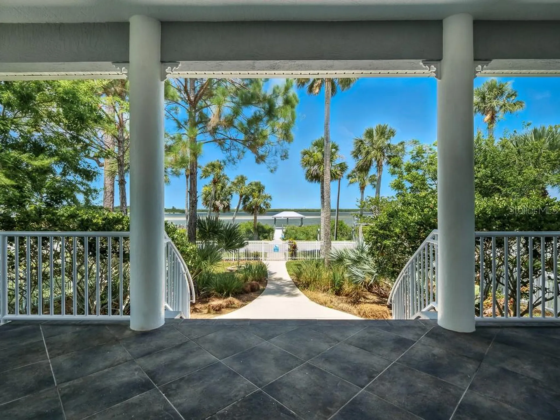 206 S Riverside Drive Edgewater FL 32132