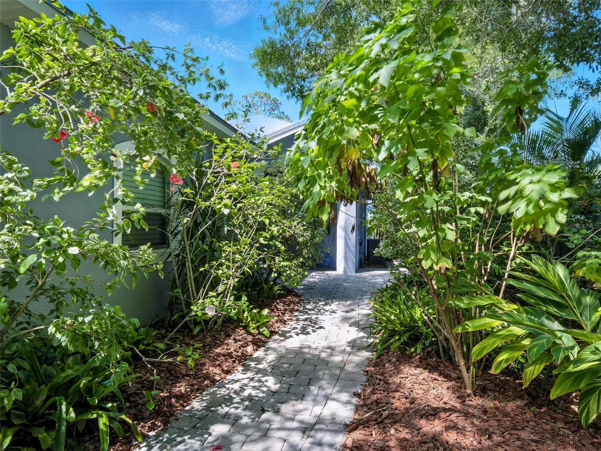 206 S Riverside Drive Edgewater FL 32132