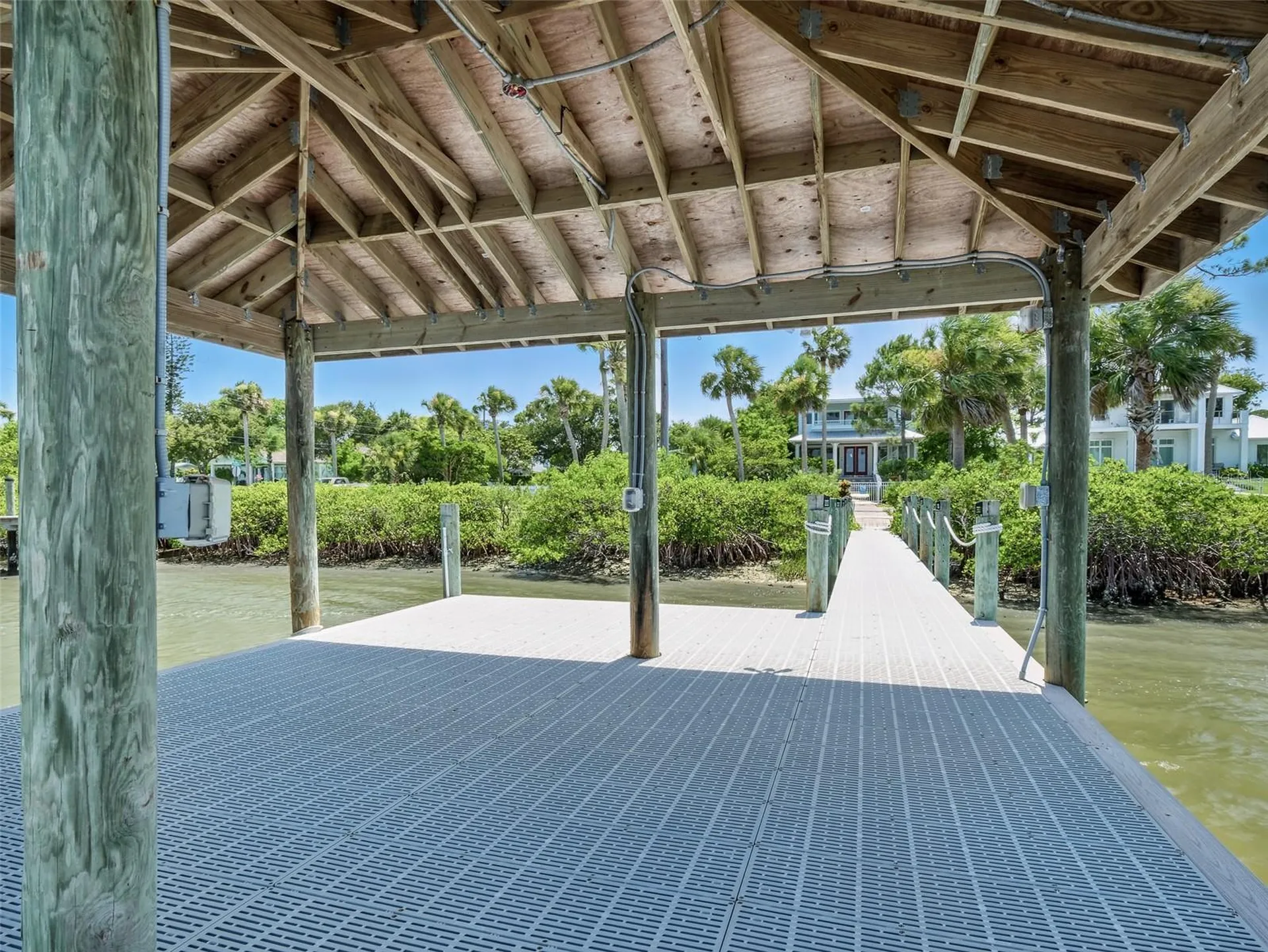 206 S Riverside Drive Edgewater FL 32132