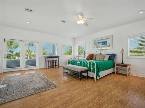 206 S Riverside Drive Edgewater FL 32132