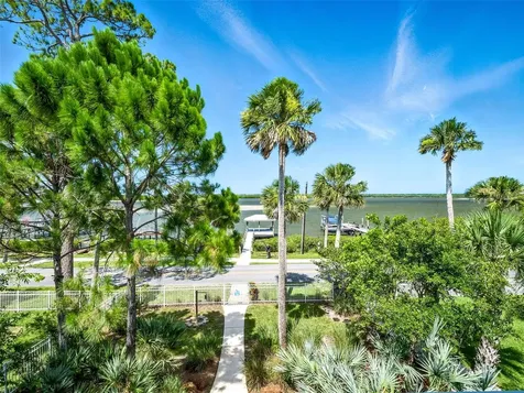 206 S Riverside Drive Edgewater FL 32132