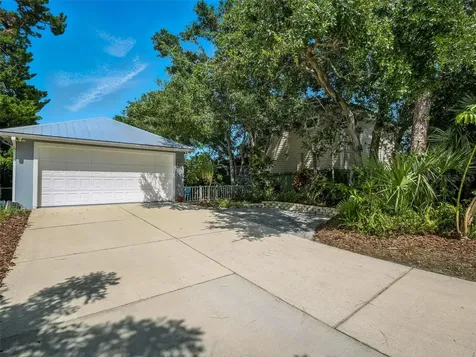 206 S Riverside Drive Edgewater FL 32132