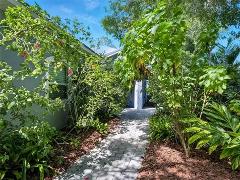 206 S Riverside Drive Edgewater FL 32132