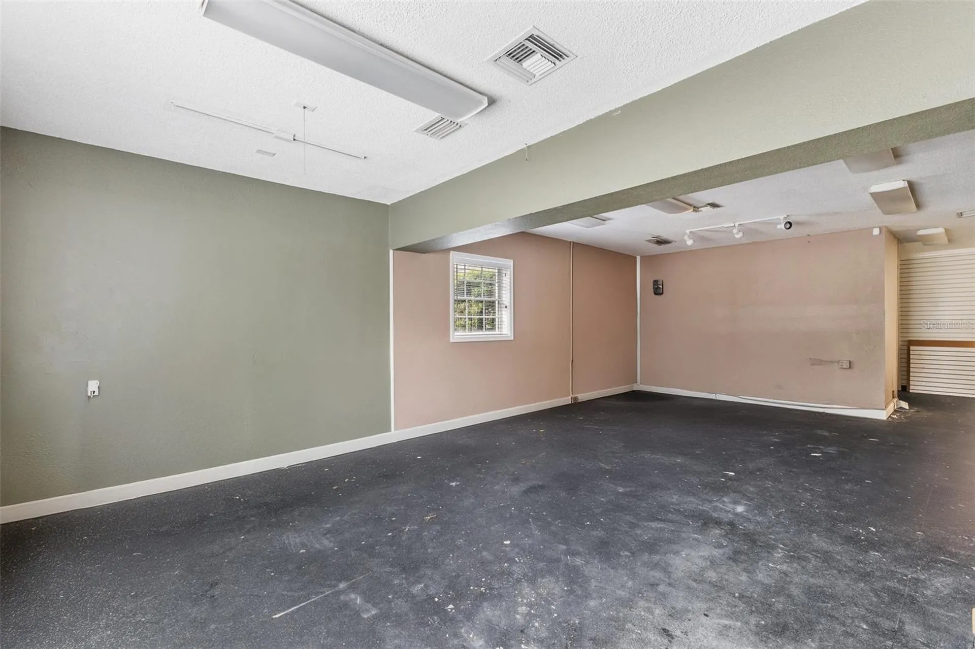 1214 Kuhl Avenue Orlando FL 32806