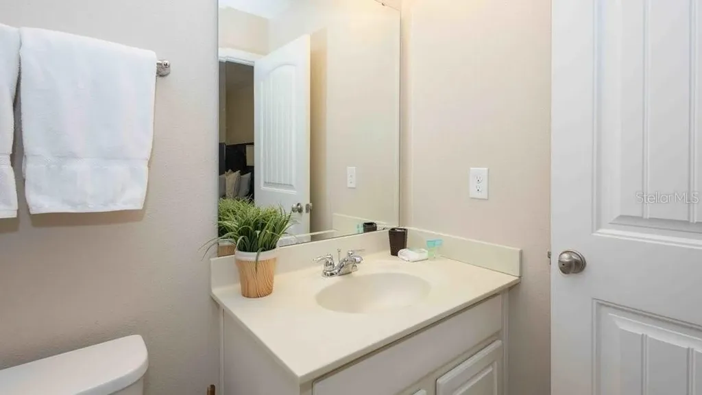 5168 Oakbourne Avenue Davenport FL 33837