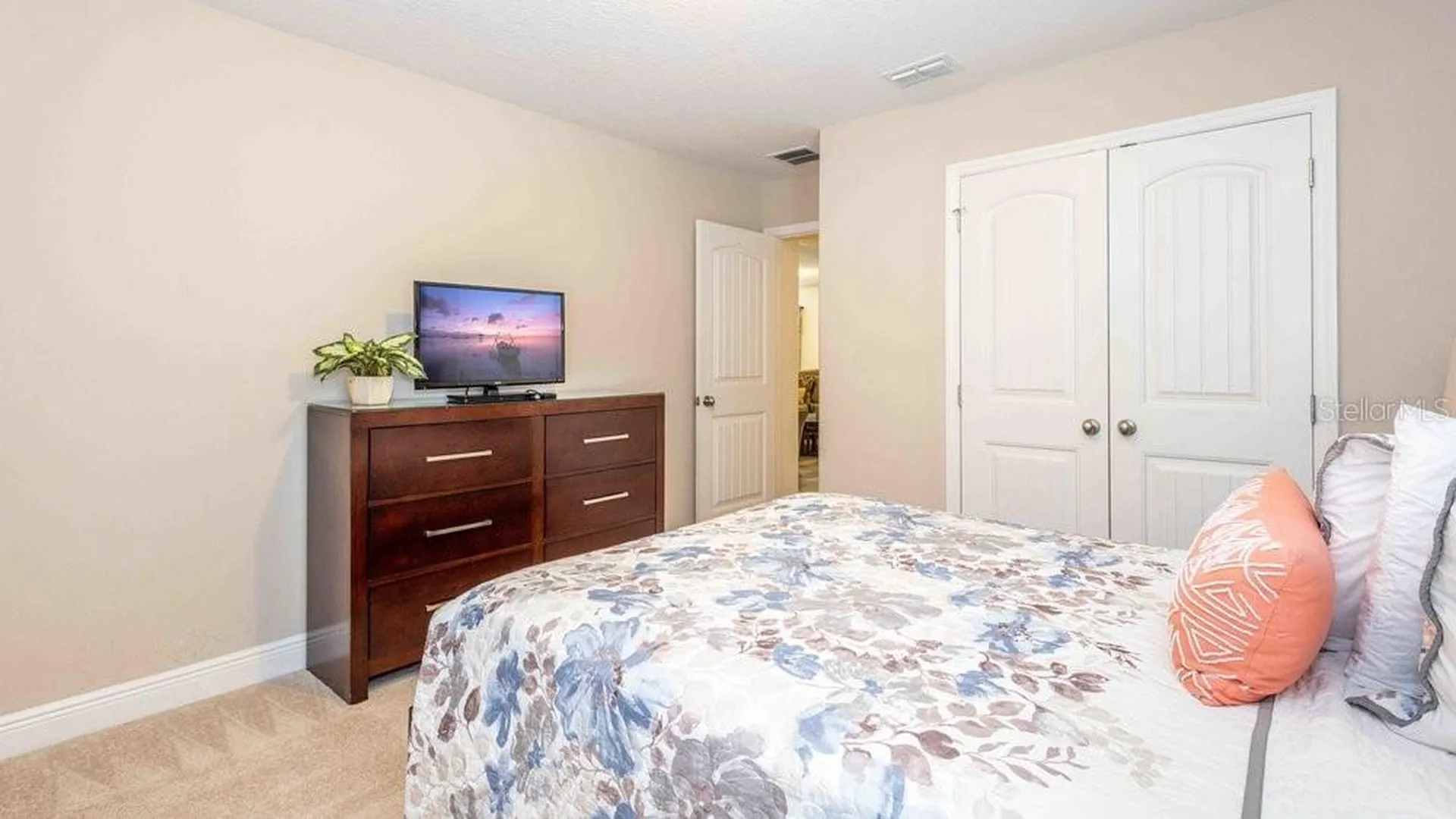 5168 Oakbourne Avenue Davenport FL 33837