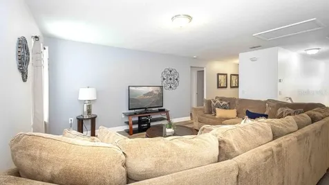 5168 Oakbourne Avenue Davenport FL 33837