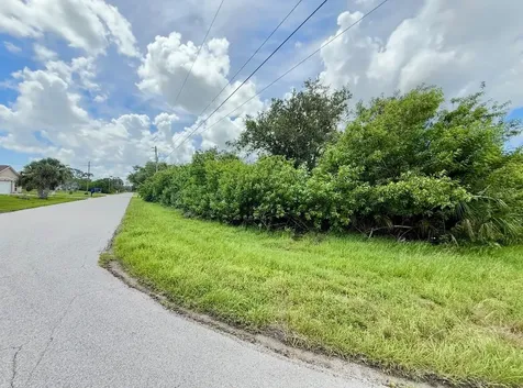 6057 Bowie Lane Englewood FL 34224