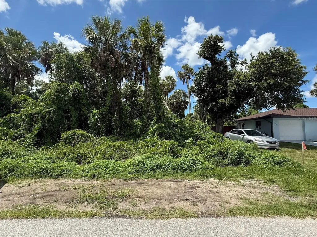 16459 Bauers Avenue Port Charlotte FL 33954