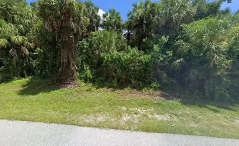 16459 Bauers Avenue Port Charlotte FL 33954