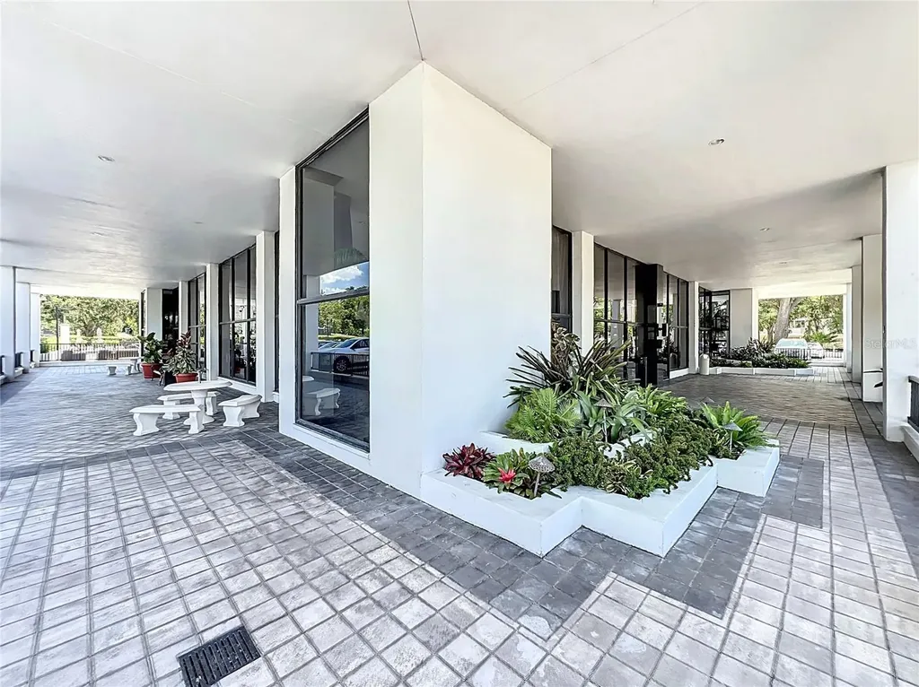 400 E Colonial Drive Orlando FL 32803