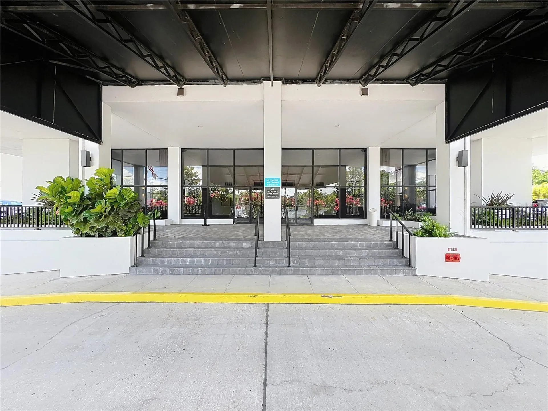 400 E Colonial Drive Orlando FL 32803