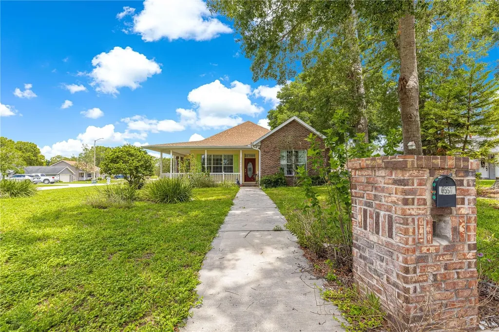 6551 SE 11th Loop Ocala FL 34472